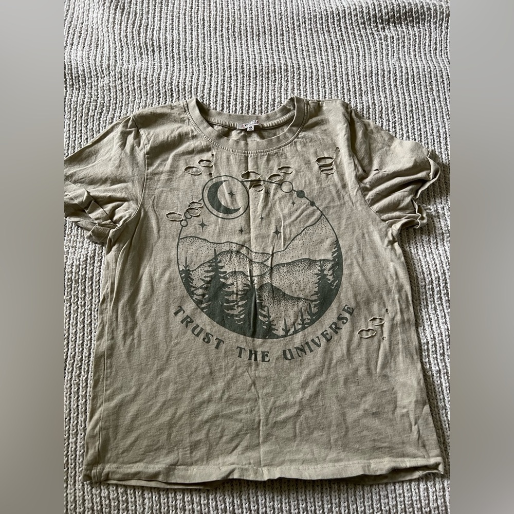 T-shirt
